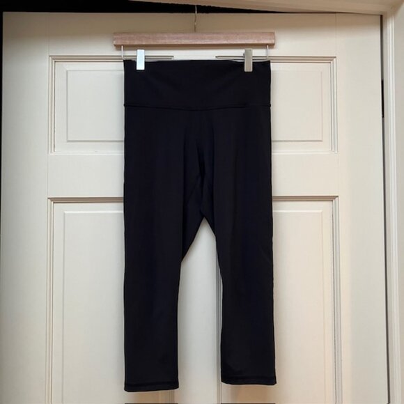 Adidas Crop leggings in Black size Small - Picture 2 of 10